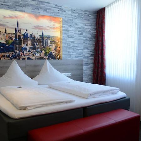אאכן Hotel Granus מראה חיצוני תמונה