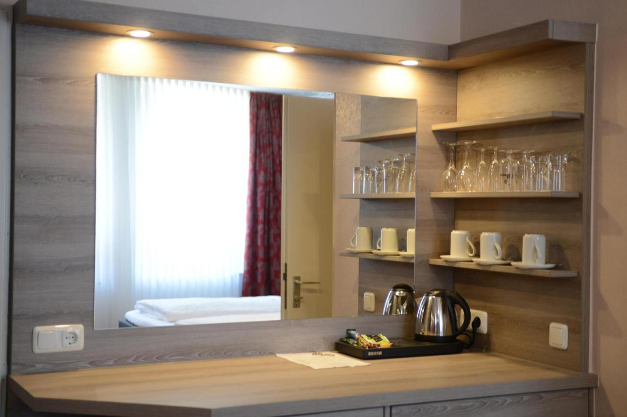 אאכן Hotel Granus מראה חיצוני תמונה