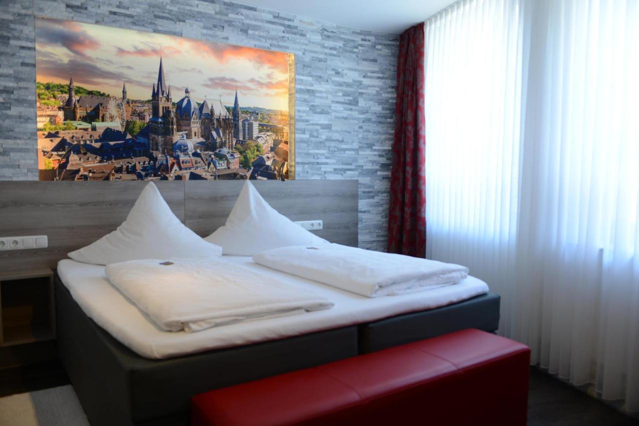 אאכן Hotel Granus מראה חיצוני תמונה