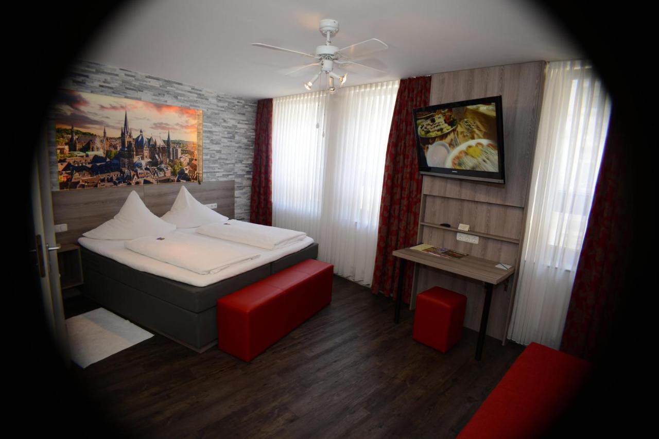 אאכן Hotel Granus מראה חיצוני תמונה