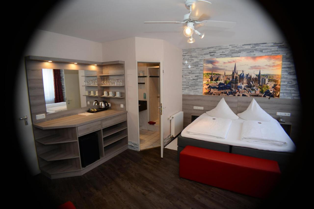 אאכן Hotel Granus מראה חיצוני תמונה
