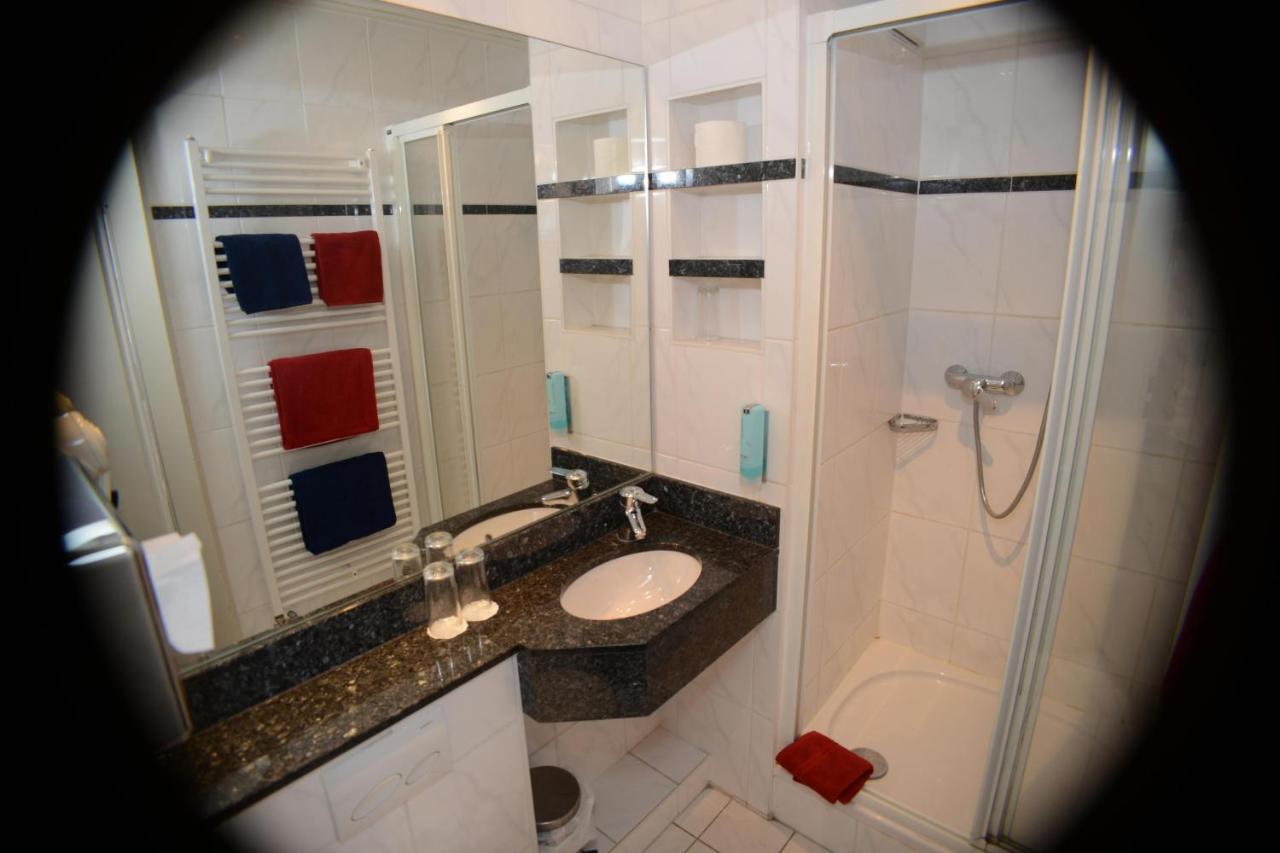 אאכן Hotel Granus מראה חיצוני תמונה
